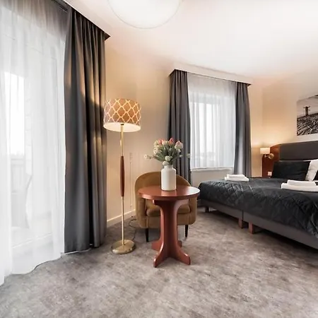 Aparthotel Rezydent 3*