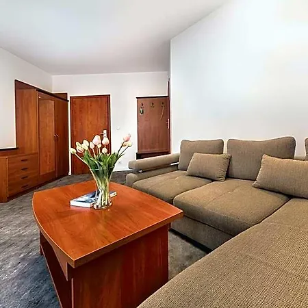 Rezydent Aparthotel 4*
