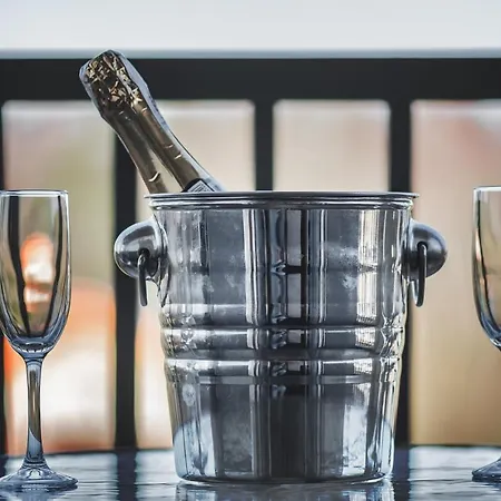 Rezydent Aparthotel 3*